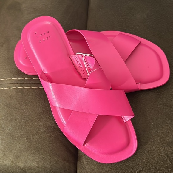 Perfect Pink Vacation Sandals - Picture 1 of 3